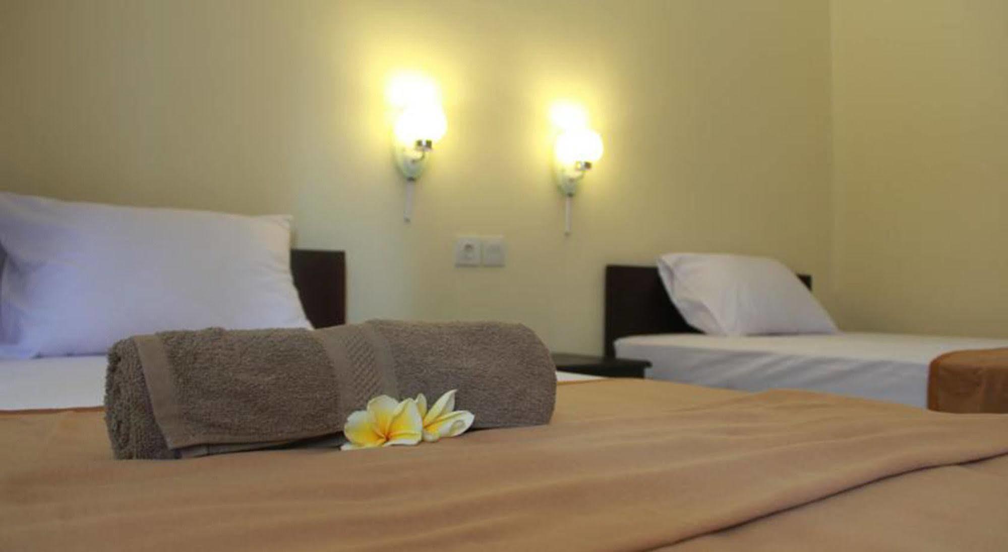 Jenny Bunker Homestay Kuta Lombok Exterior foto